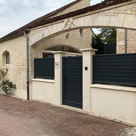 Logis Du Faubourg Petite Maison De Charme, Tranquille, Calme Et Lumineuse Val-de-Mercy Εξωτερικό φωτογραφία