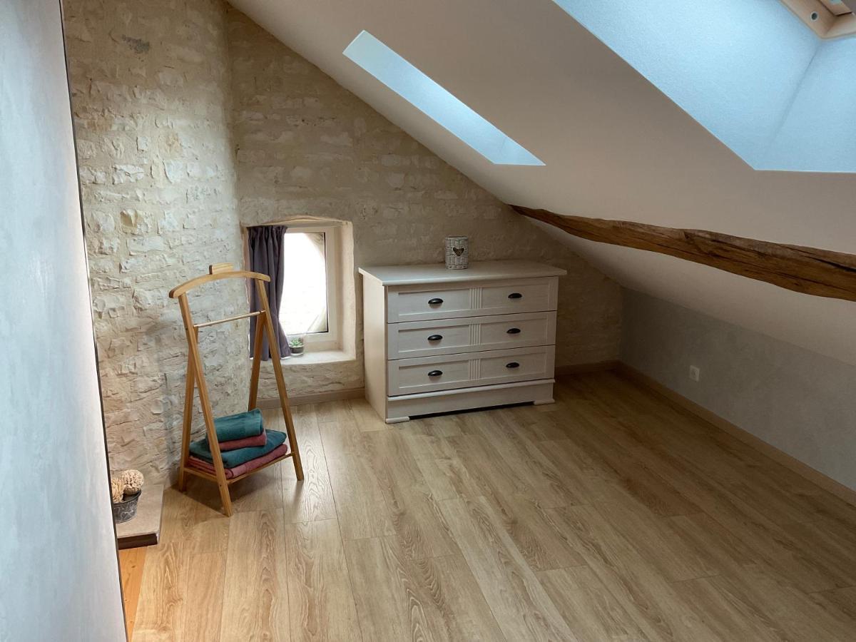 Logis Du Faubourg Petite Maison De Charme, Tranquille, Calme Et Lumineuse Val-de-Mercy Εξωτερικό φωτογραφία