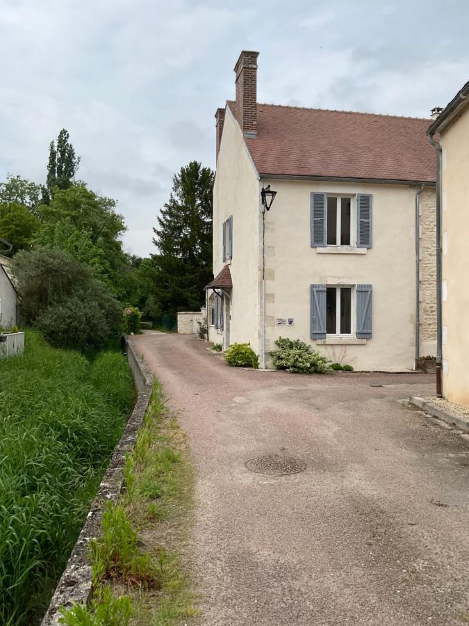 Logis Du Faubourg Petite Maison De Charme, Tranquille, Calme Et Lumineuse Val-de-Mercy Εξωτερικό φωτογραφία